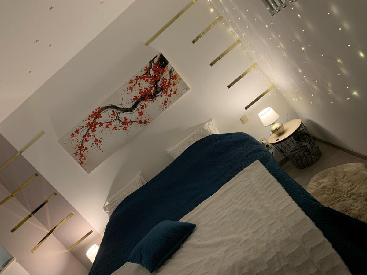 Au Petit Nid Froissart Bed and Breakfast Chimay Eksteriør billede